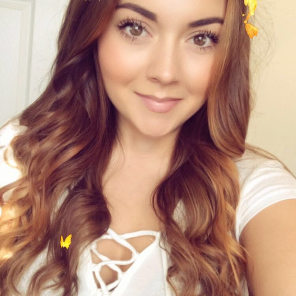 Meet your Posher, Alexandra